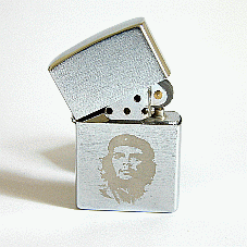 Benzinfeuerzeug mit Che Gravur